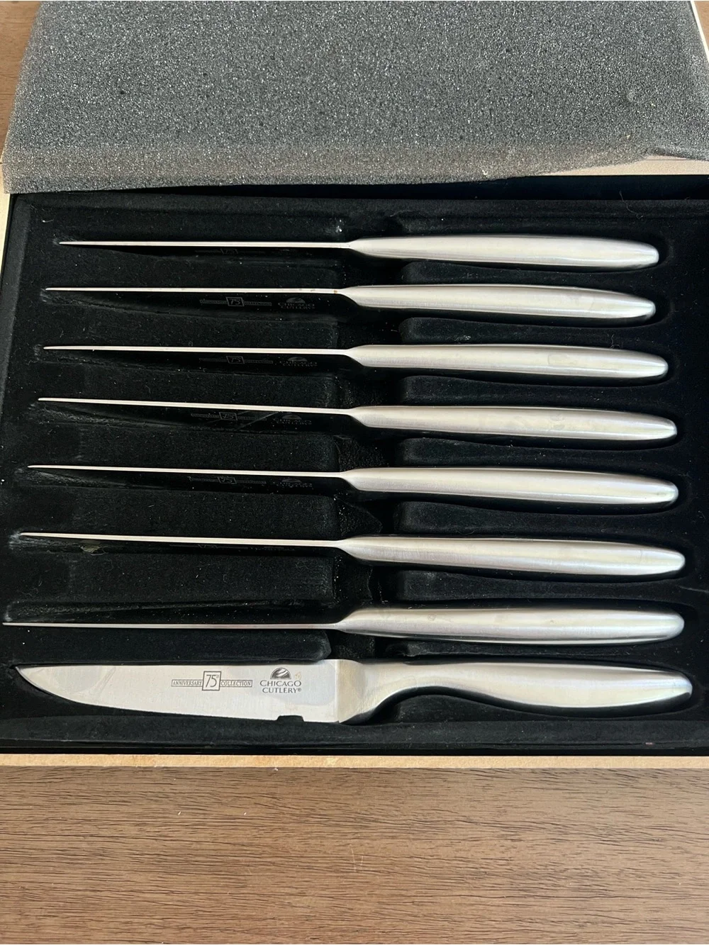 Chicago Cutlery 75th Anniversary Landmark Edition 8-Piece Steak Knife BOXSet NEW